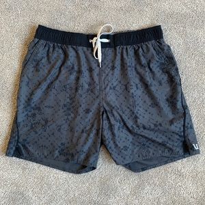 Vuori Men’s Trail Shorts
